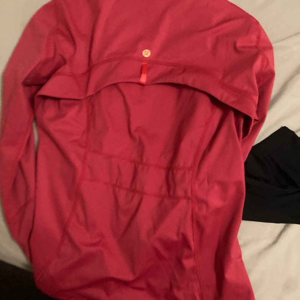 Lululemon - Picture 7 of 7